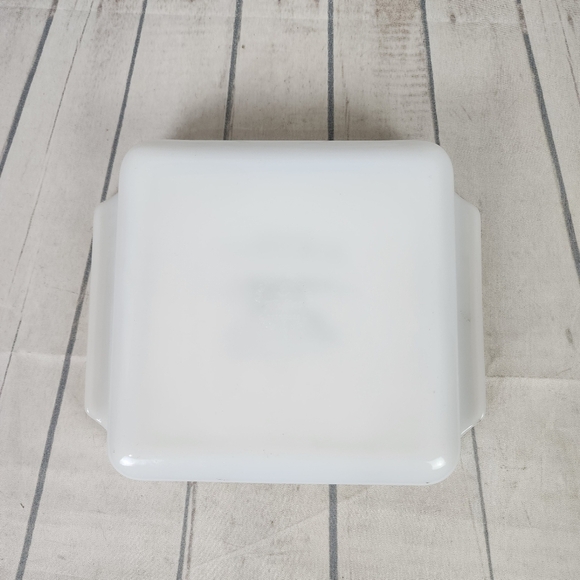 Vintage Anchor Hocking 8" Green Meadow Cake Pan Milk Glass Fire King Ovenware - Picture 12 of 15